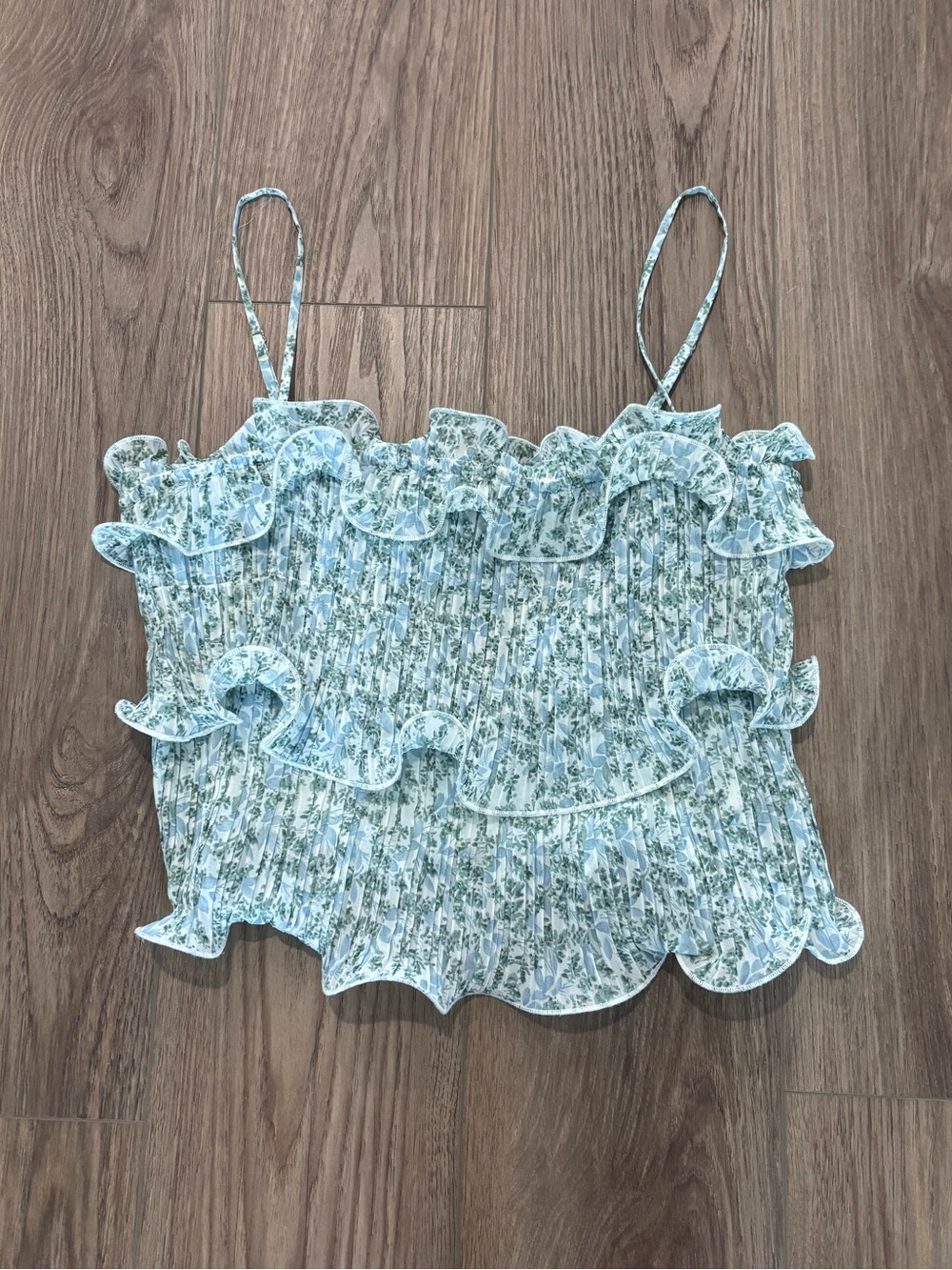 NWOT Lush Floral Crop Tank size L